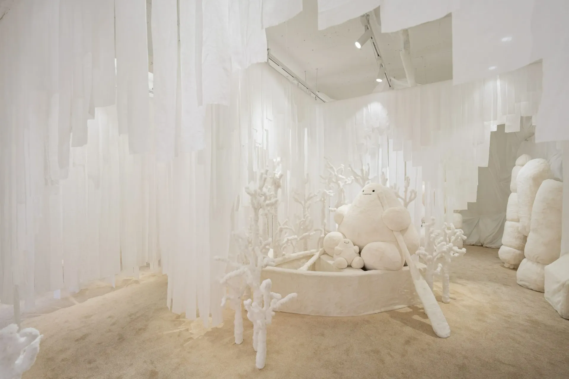 APR Hongdae Flagship Store 1