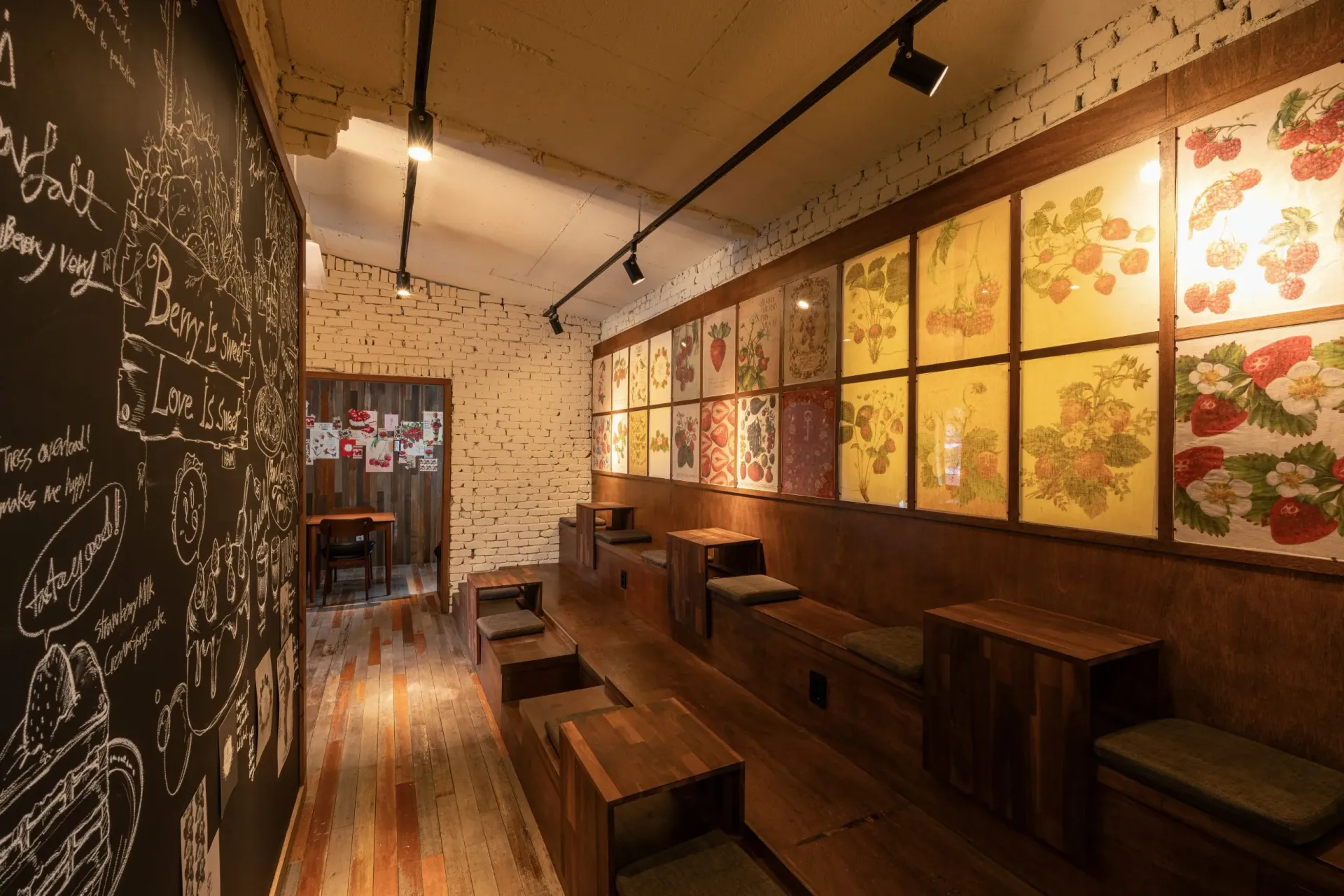 Berry Berry Very Much 4