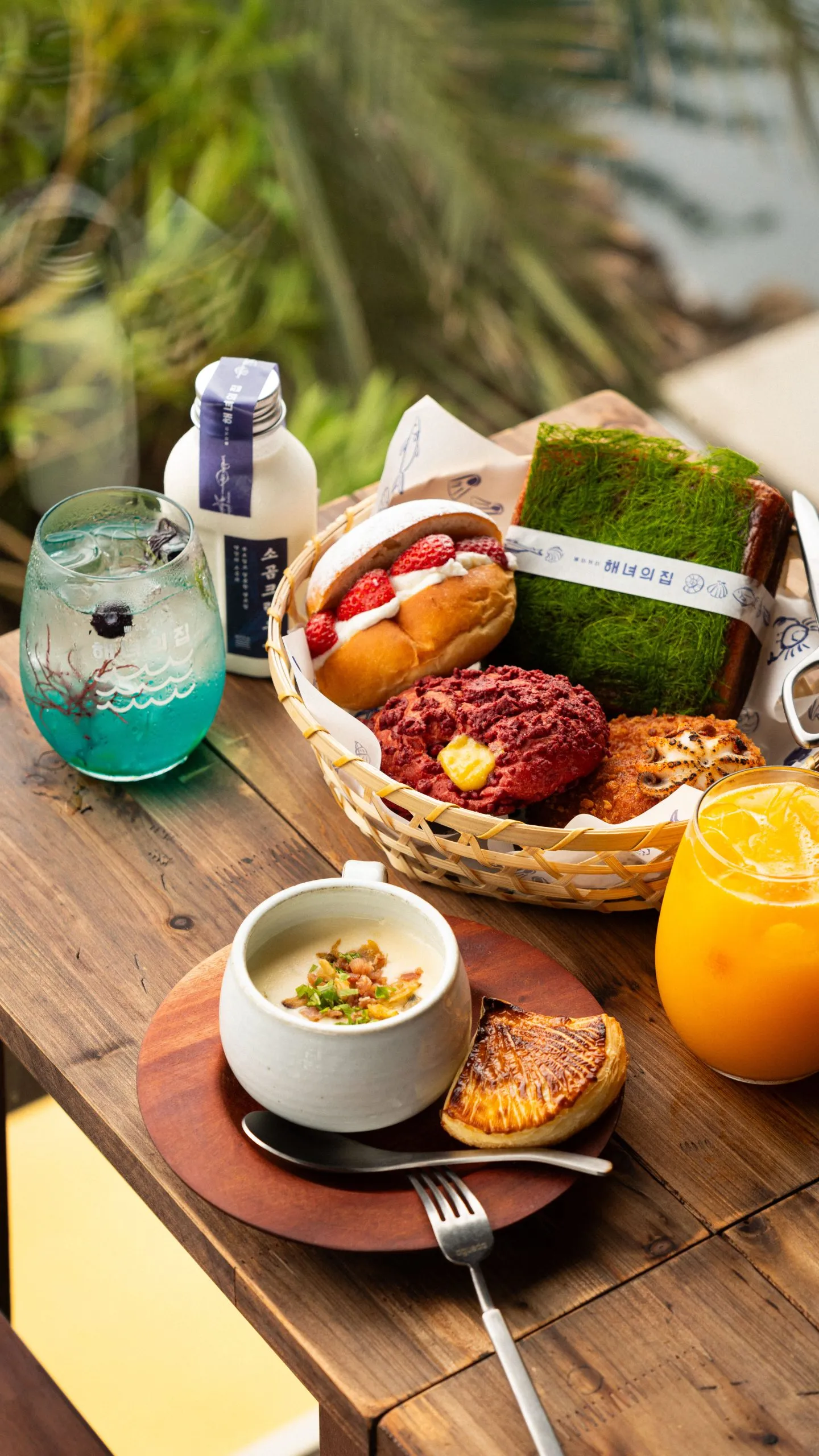 Haenyeo's Bakery House 7