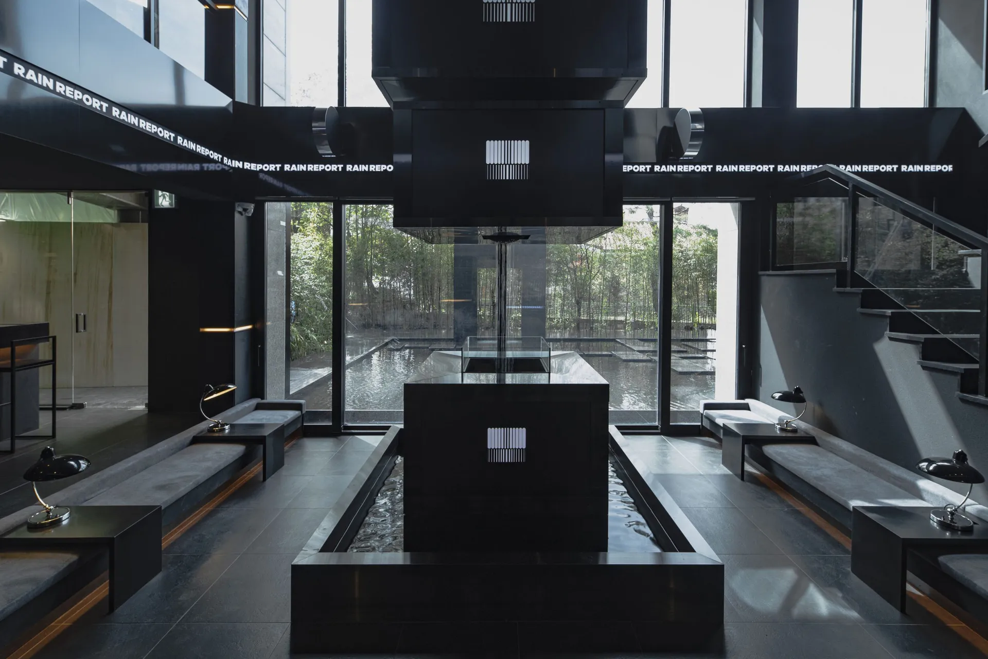 콘텐츠를 입힌 공간
압도적인 몰입감