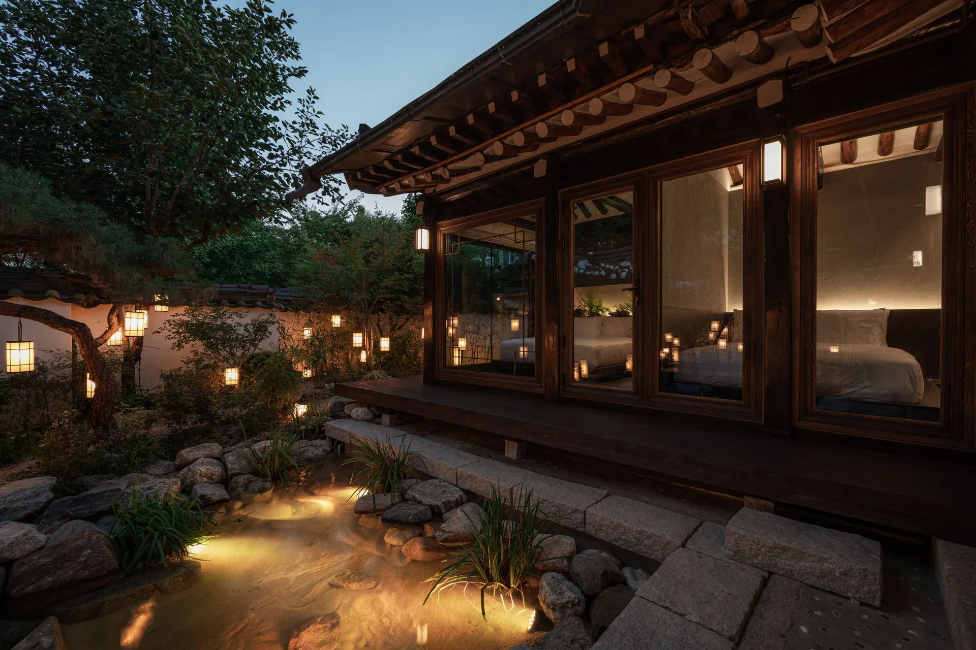 리뷰와 예약률까지
생각한 실전형 설계